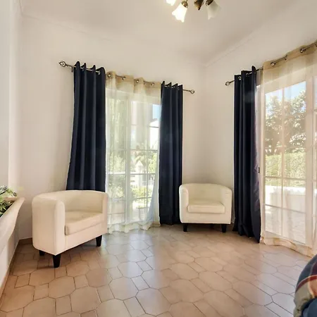 A Fantastic Place For Families, Hilton Are And Close To Amenities Quarteira
