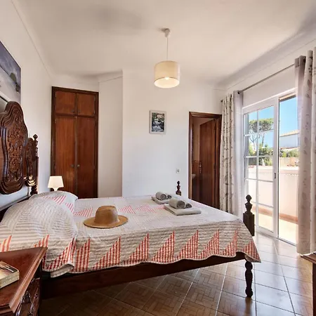 Vila A Fantastic Place For Families, Hilton Are And Close To Amenities