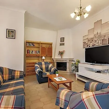 Villa A Fantastic Place For Families, Hilton Are And Close To Amenities Vilamoura