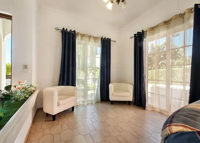 A Fantastic Place For Families, Hilton Are And Close To Amenities Quarteira